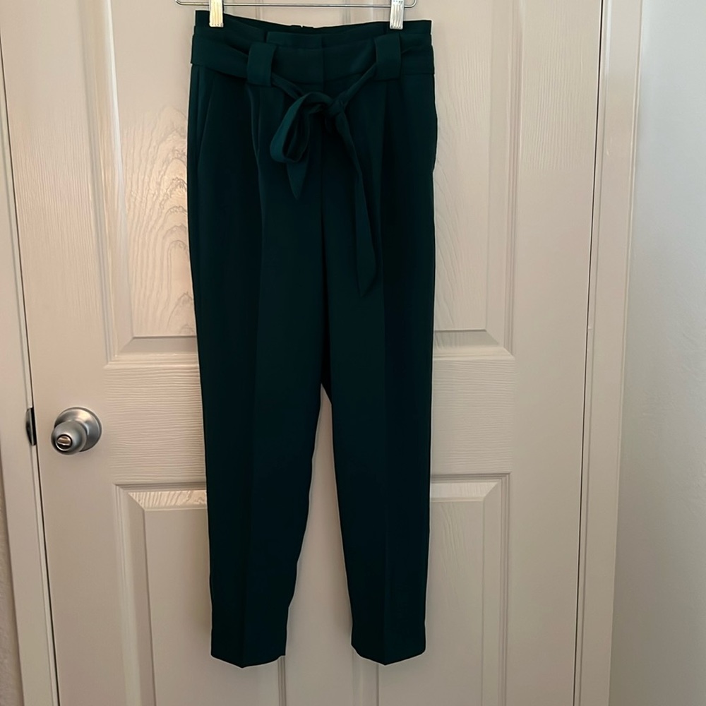 Express 00petite, high rise ankle dress pant.